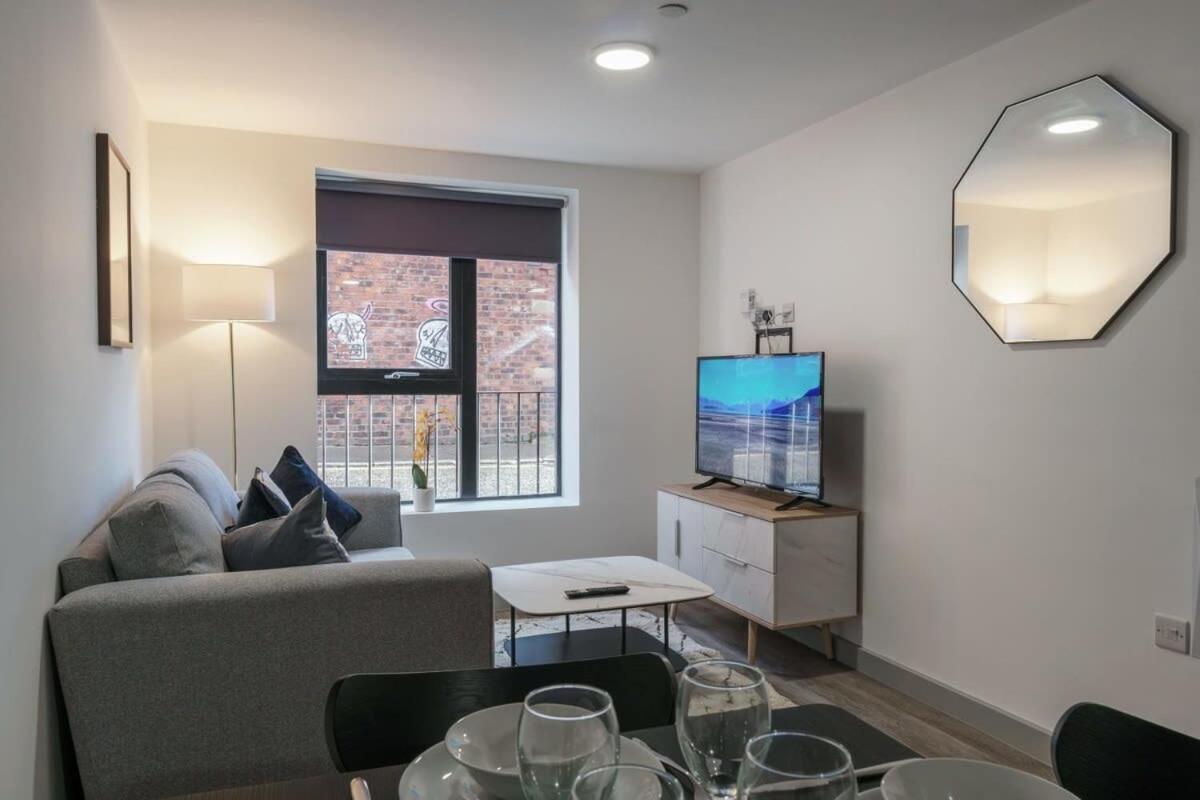 Contemporary 1 Bed Apartment In Liverpool Centre Exterior photo
